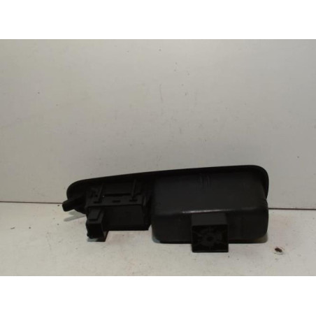 Interrupteur de leve vitre arriere gauche PEUGEOT 5008 1 PHASE 1 d’occasion