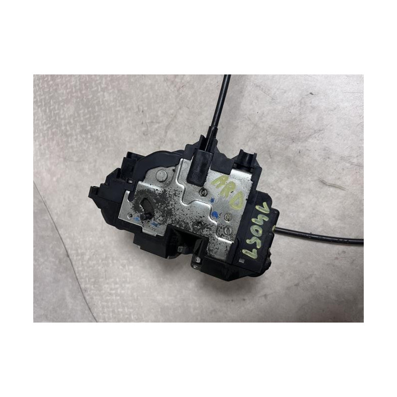 Serrure arriere droit RENAULT CLIO 3 PHASE 1 d’occasion