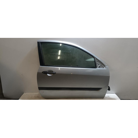 Porte avant droit FORD FOCUS 1 d’occasion
