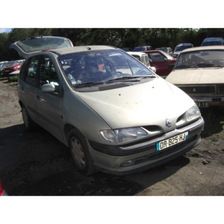 Anti brouillard gauche (feux) RENAULT SCENIC 1 PHASE 1 d’occasion