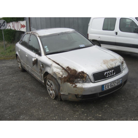 Anti brouillard droit (feux) AUDI A4 2 PHASE 1 d’occasion