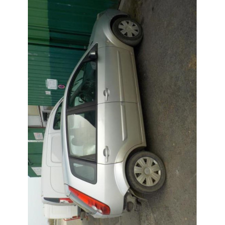 Anti brouillard droit (feux) FORD FIESTA 5 PHASE 2 d’occasion