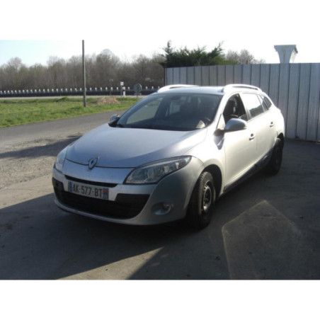 Anti brouillard droit (feux) RENAULT MEGANE 3 PHASE 1 BREAK d’occasion