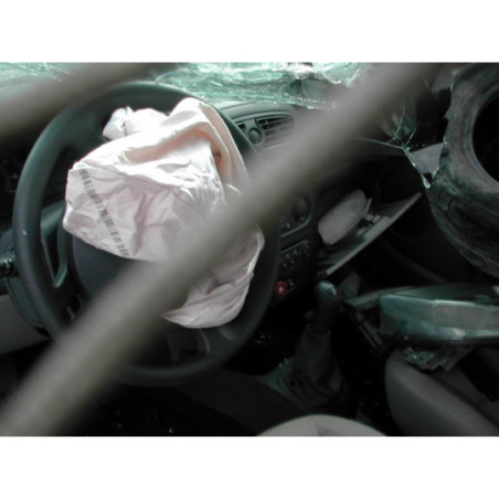 Anti brouillard gauche (feux) RENAULT CLIO 3 PHASE 1 d’occasion