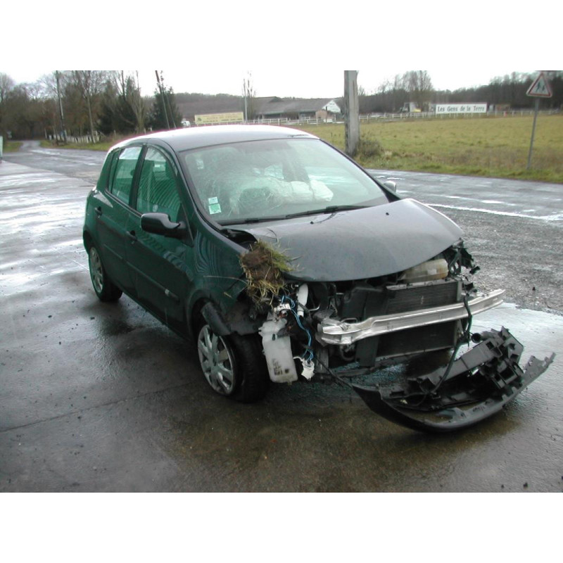 Anti brouillard gauche (feux) RENAULT CLIO 3 PHASE 1 d’occasion