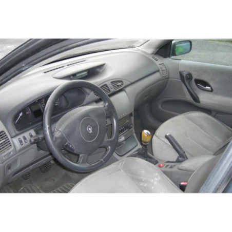 Anti brouillard droit (feux) RENAULT LAGUNA 2 PHASE 1 d’occasion