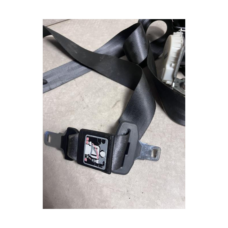 Ceinture centrale RENAULT CLIO 3 PHASE 1 d’occasion