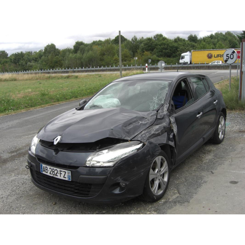 Anti brouillard gauche (feux) RENAULT MEGANE 3 PHASE 1 d’occasion
