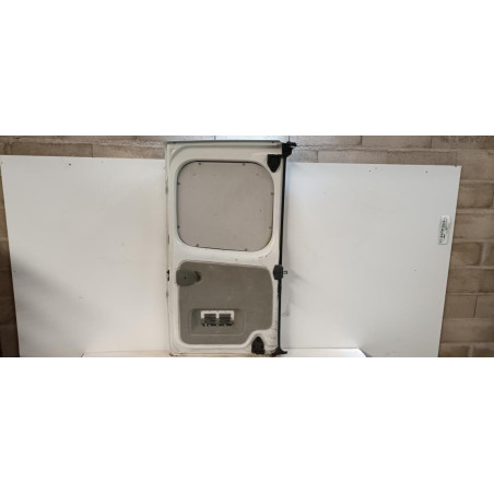 Porte de coffre droit RENAULT TRAFIC 2 PHASE 1 d’occasion