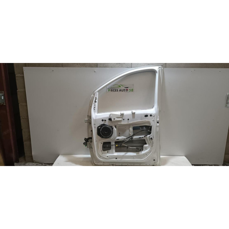 Porte avant droit PEUGEOT EXPERT 2 d’occasion