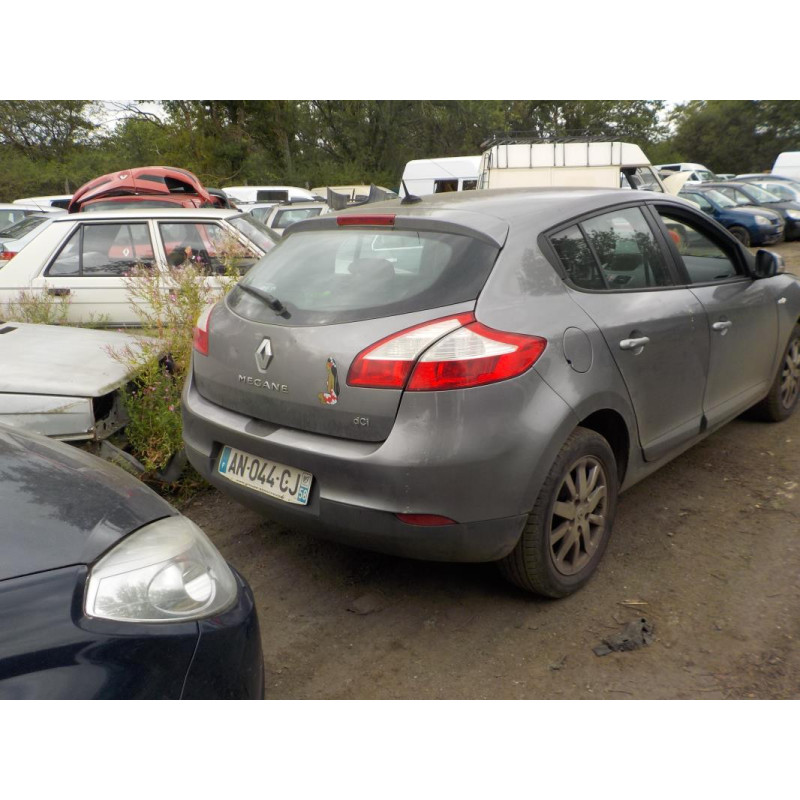 Porte avant droit RENAULT MEGANE 3 PHASE 1 d’occasion