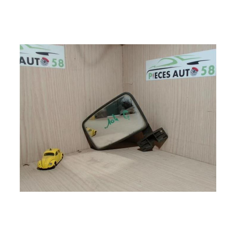 Retroviseur gauche PEUGEOT 104 COUPE d’occasion