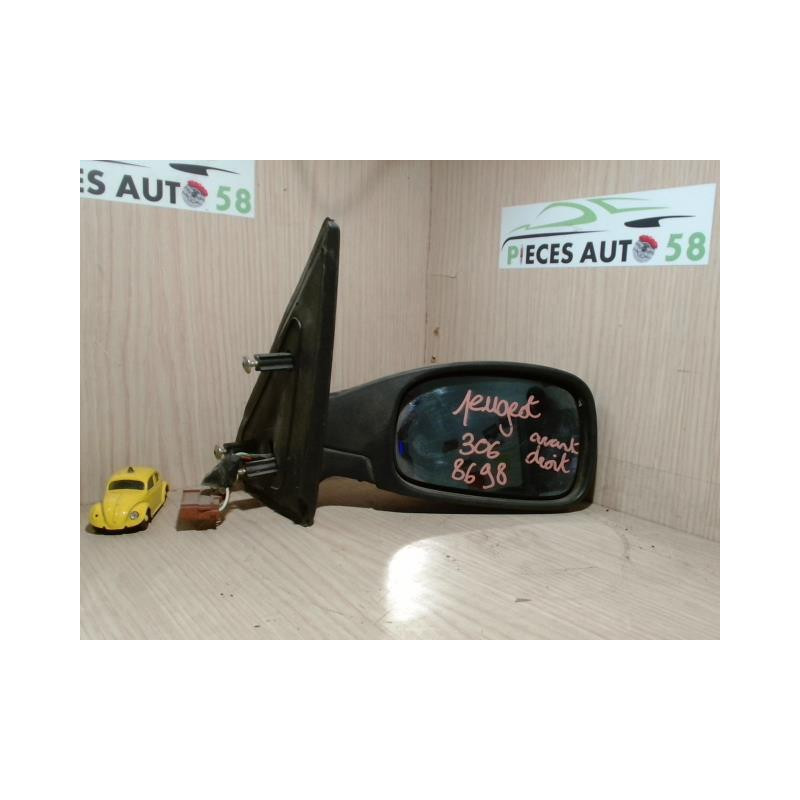 Retroviseur droit PEUGEOT 306 BREAK d’occasion