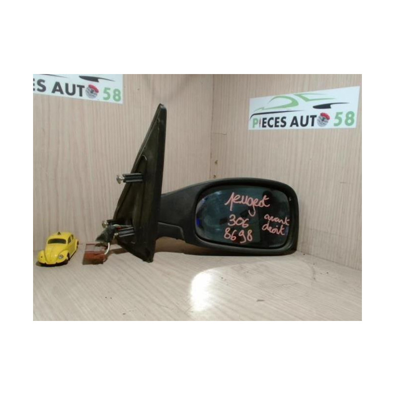 Retroviseur droit PEUGEOT 306 BREAK d’occasion