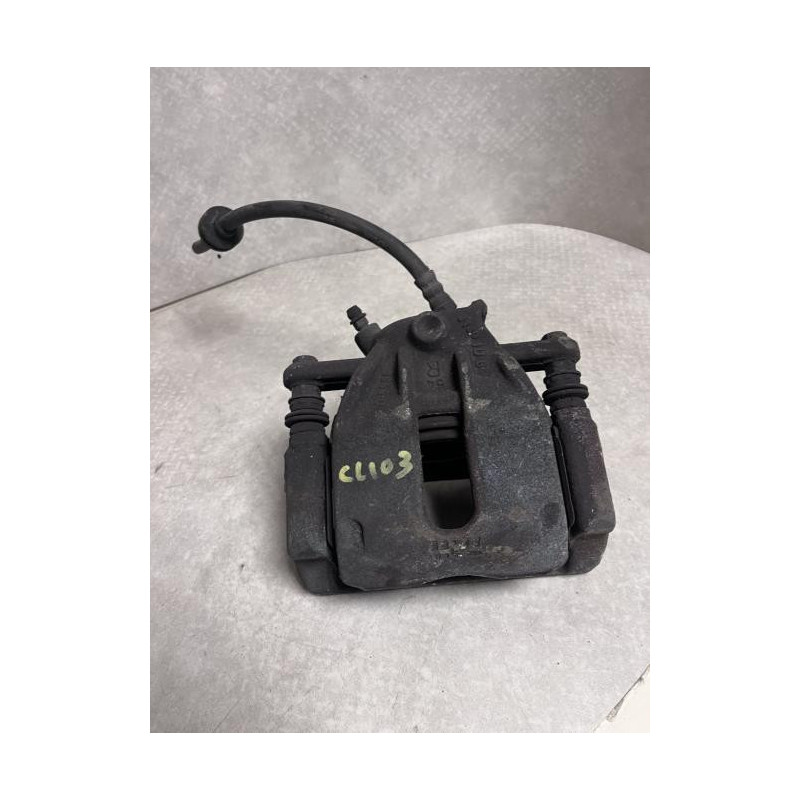 Etrier avant droit (freinage) RENAULT CLIO 3 PHASE 1 d’occasion