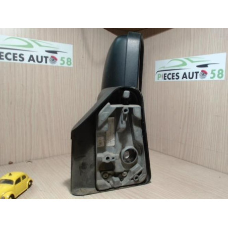 Retroviseur droit RENAULT TRAFIC 1 PHASE 2 d’occasion