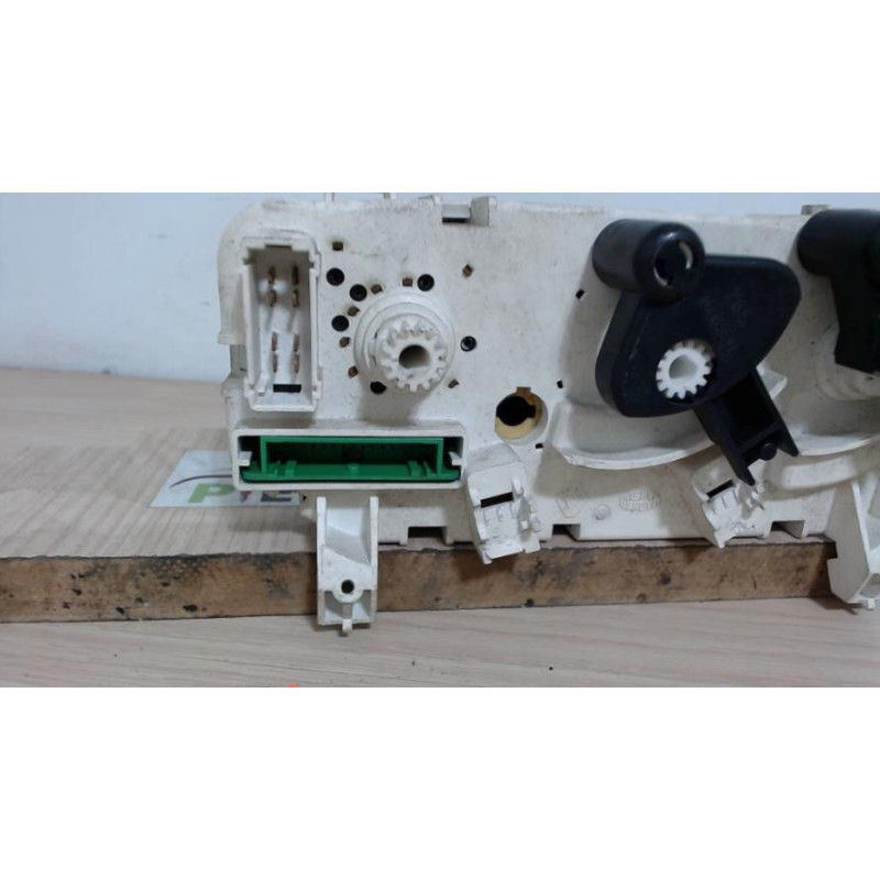 Commande chauffage RENAULT CLIO 2 PHASE 1 d’occasion