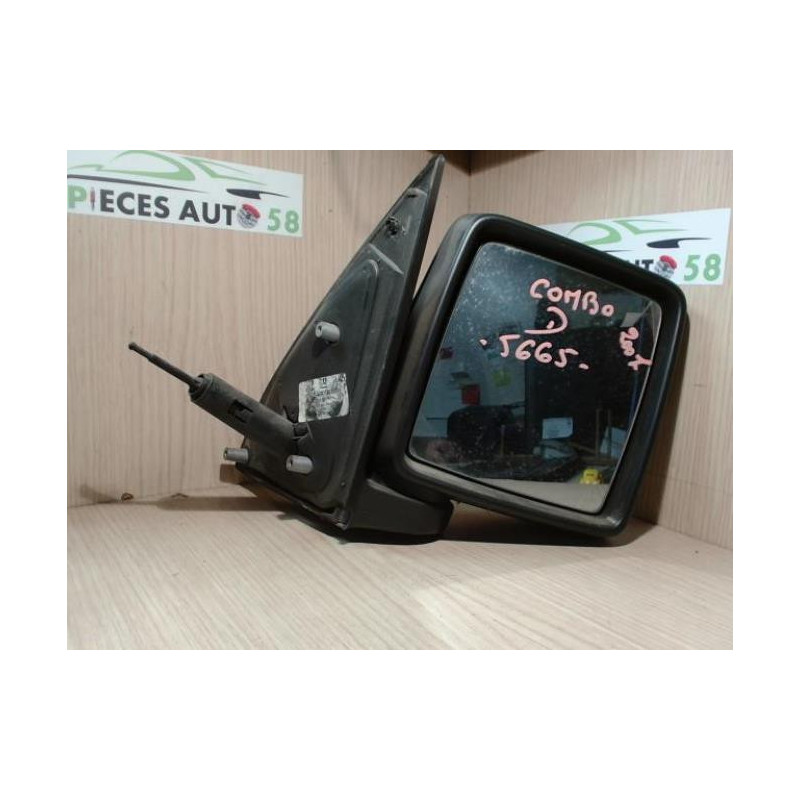 Retroviseur droit OPEL 1.7 CDTI 100 16V d’occasion