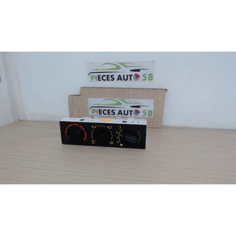 Commande chauffage RENAULT 1.7 90 8V d’occasion