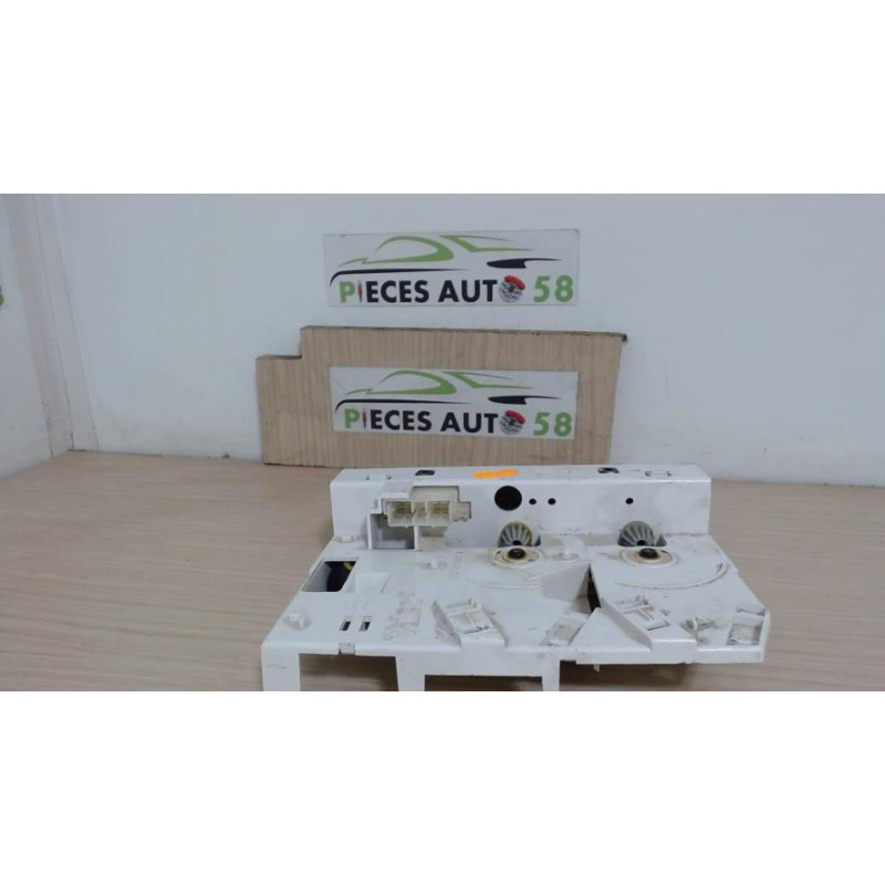 Commande chauffage RENAULT 1.7 90 8V d’occasion