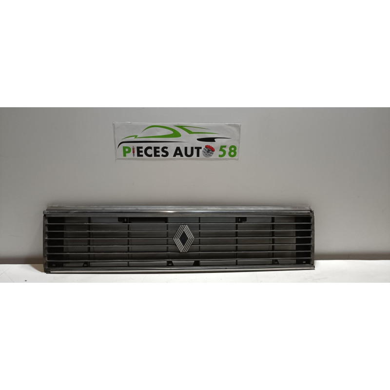 Calandre RENAULT R6 d’occasion