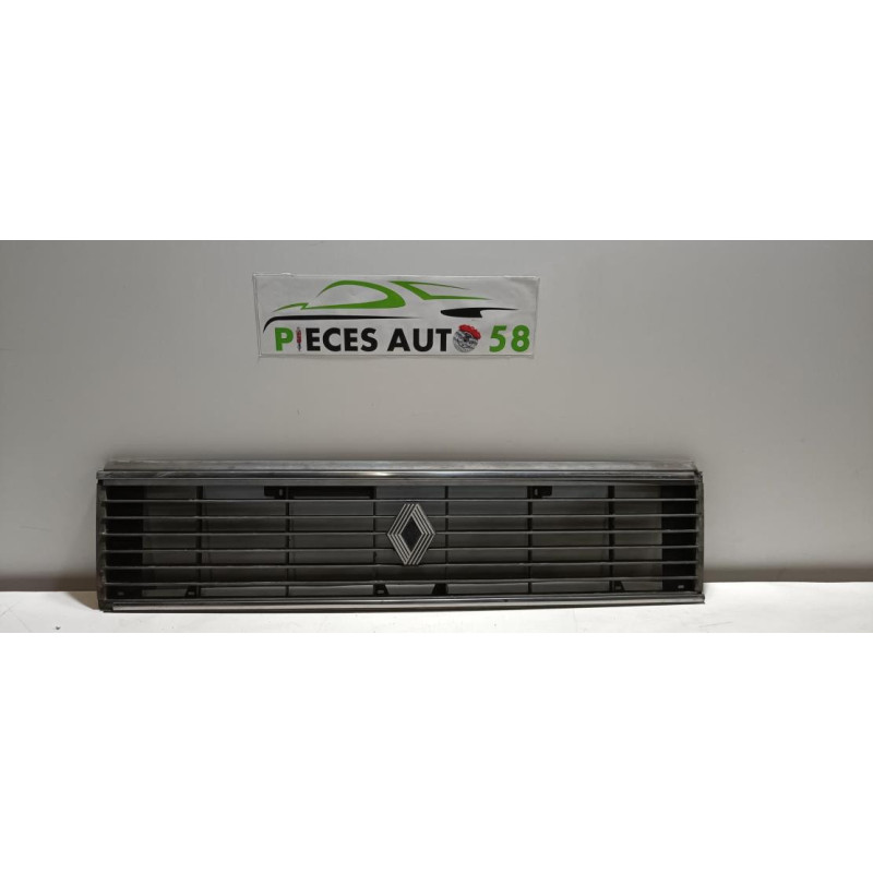 Calandre RENAULT R6 d’occasion