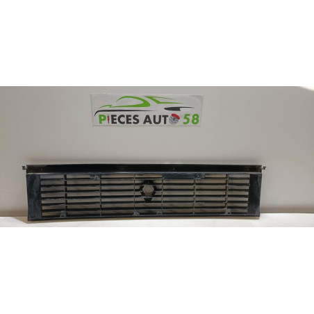 Calandre RENAULT R6 d’occasion