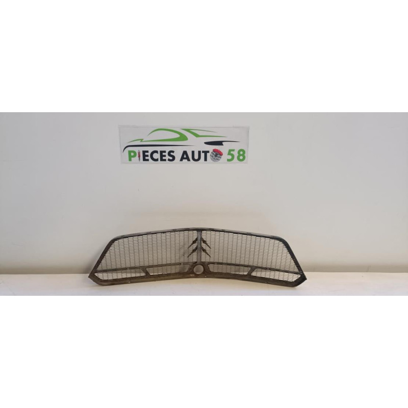 Calandre CITROEN AMI8 d’occasion