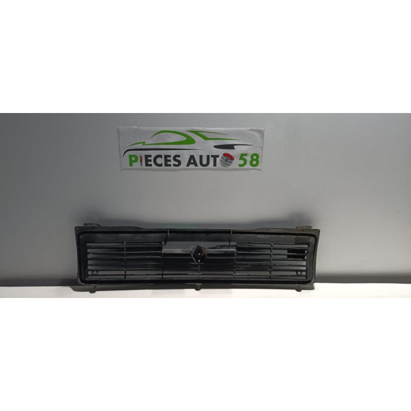 Calandre RENAULT R14 d’occasion
