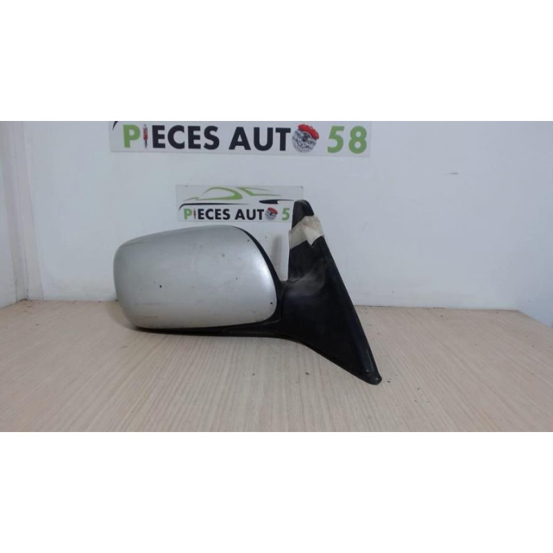 Retroviseur droit TOYOTA AVENSIS 1 PHASE 2 d’occasion