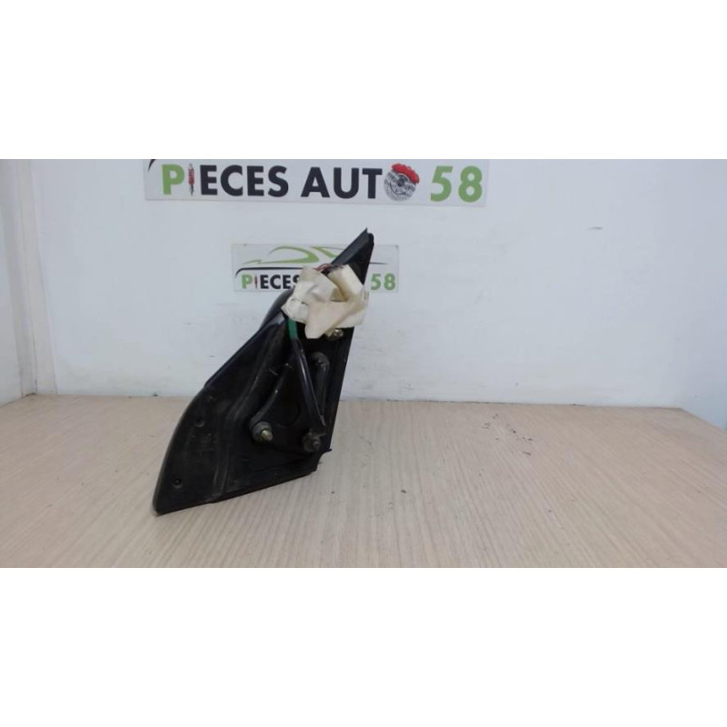Retroviseur droit TOYOTA YARIS VERSO PHASE 1 d’occasion