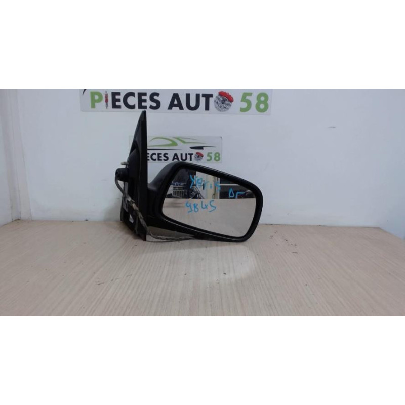 Retroviseur droit TOYOTA YARIS 1 PHASE 1 d’occasion