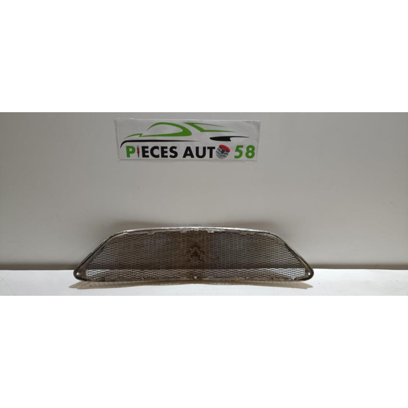 Calandre CITROEN AMI8 d’occasion