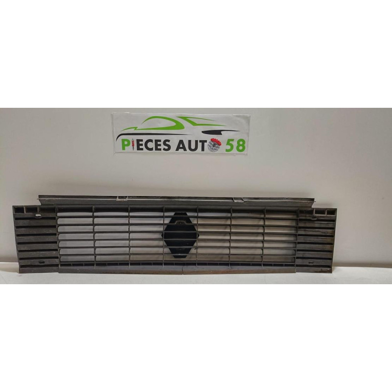 Calandre RENAULT MASTER 1 PHASE 1 d’occasion