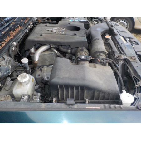 Optique avant principal droit (feux)(phare) MITSUBISHI PAJERO 3 PHASE 2 d’occasion