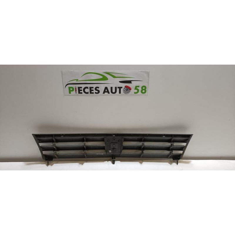 Calandre PEUGEOT 309 PHASE 2 d’occasion