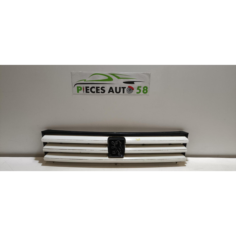 Calandre PEUGEOT 309 PHASE 2 d’occasion