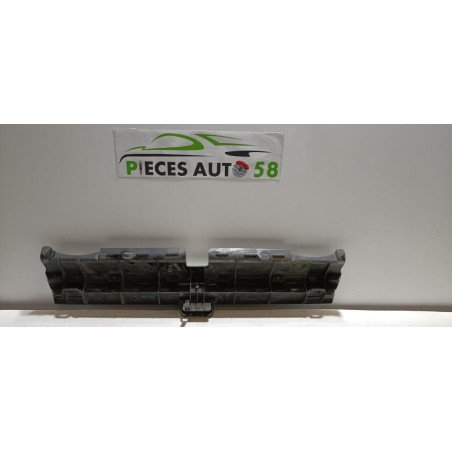 Calandre PEUGEOT 405 PHASE 1 d’occasion