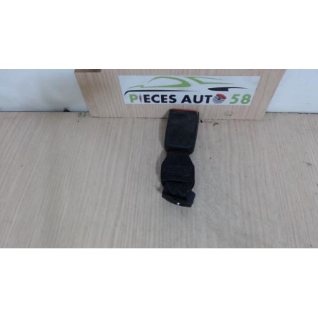 Attache ceinture arriere droit RENAULT  d’occasion