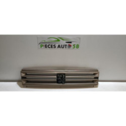 Calandre PEUGEOT 309 PHASE 1 d’occasion