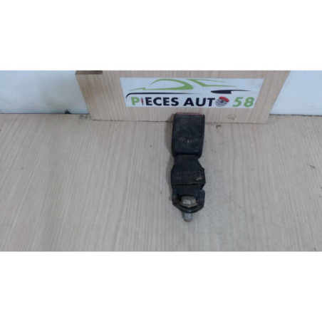 Attache ceinture arriere gauche RENAULT  d’occasion