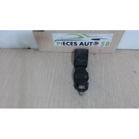 Attache ceinture arriere gauche RENAULT  d’occasion