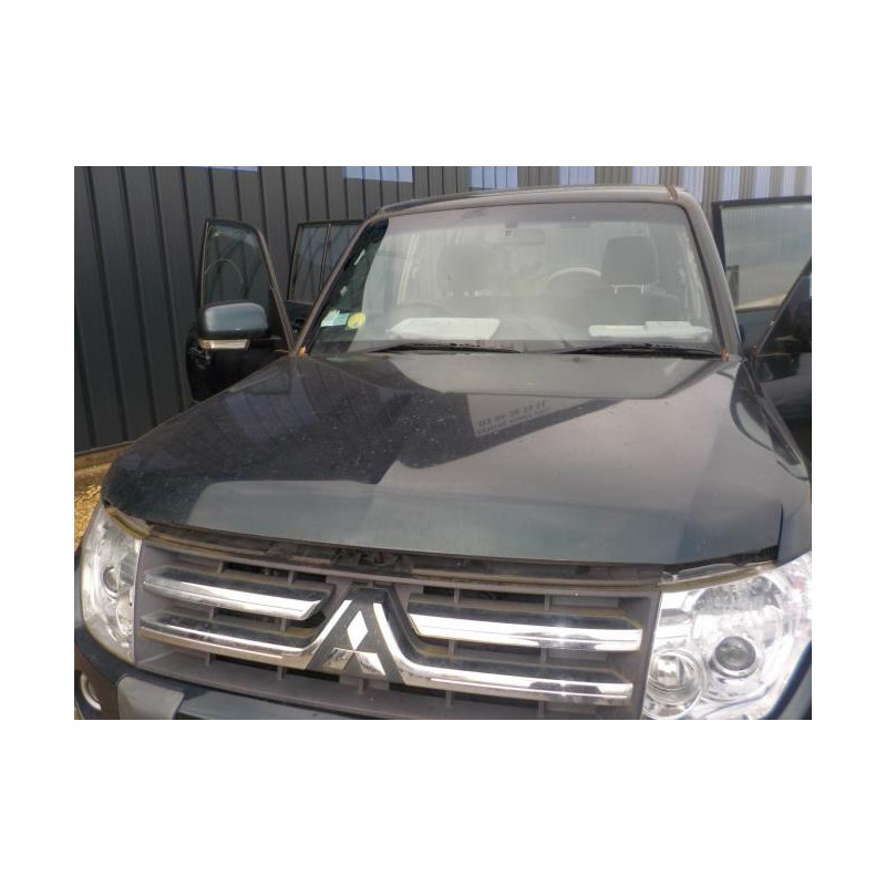 Feu arriere principal droit (feux) MITSUBISHI PAJERO 3 PHASE 2 d’occasion