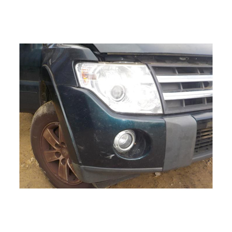 Feu arriere principal droit (feux) MITSUBISHI PAJERO 3 PHASE 2 d’occasion