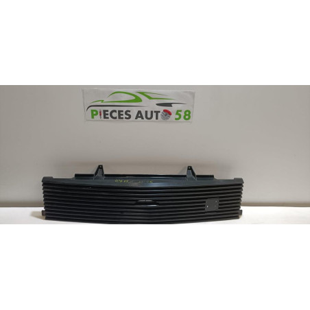 Calandre SEAT FURA d’occasion
