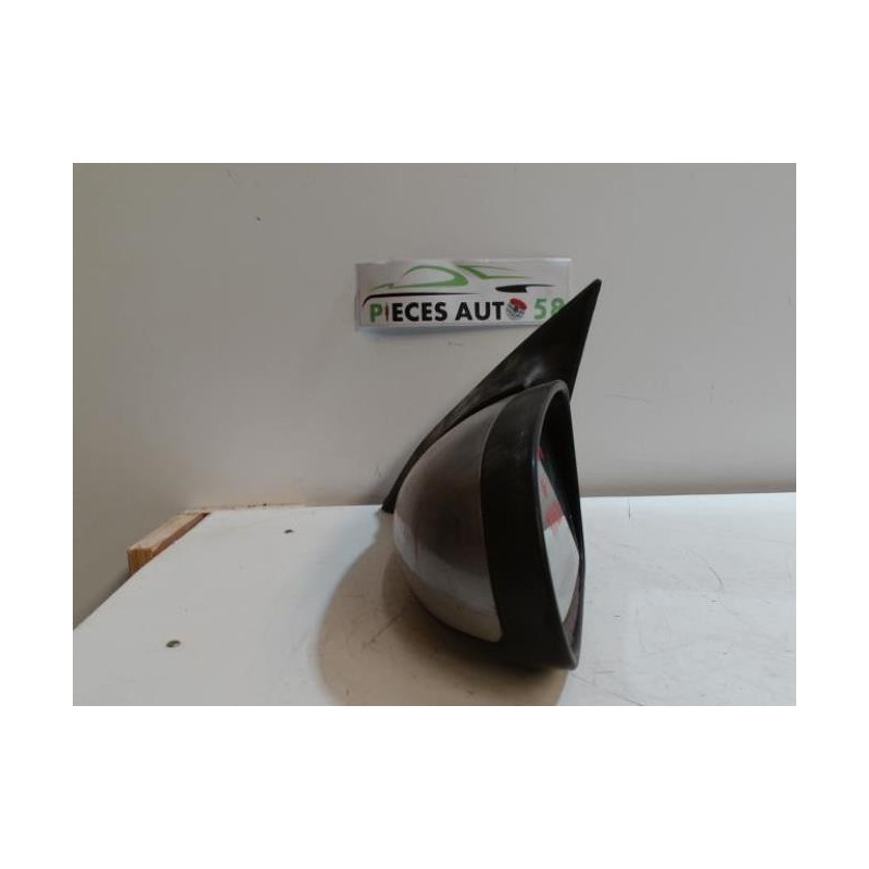 Retroviseur gauche OPEL 2.5 TD 130 d’occasion