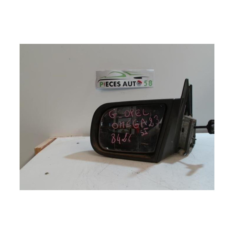 Retroviseur gauche OPEL OMEGA A BREAK d’occasion
