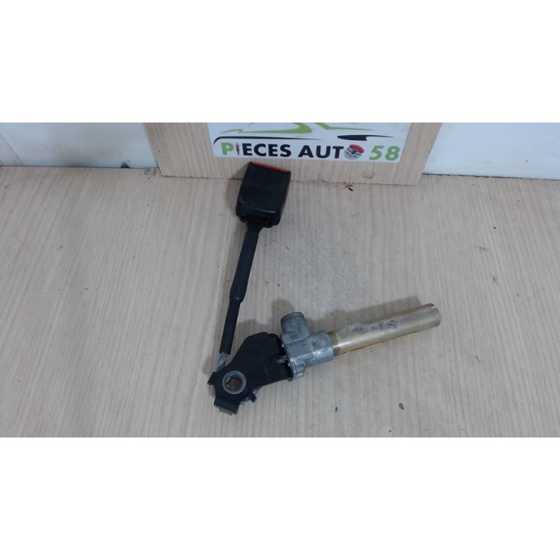 Pretensionneur de ceinture avant gauche RENAULT  d’occasion