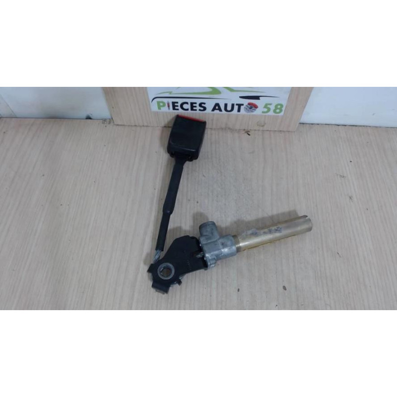 Pretensionneur de ceinture avant gauche RENAULT  d’occasion