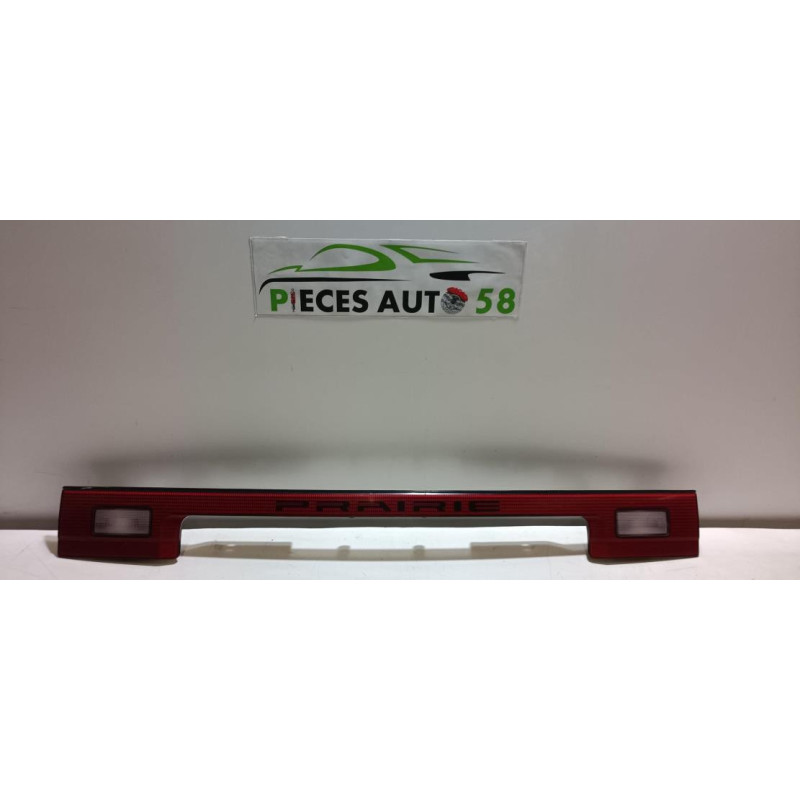 Bandeau de feu malle/hayon NISSAN PRAIRIE 2 d’occasion